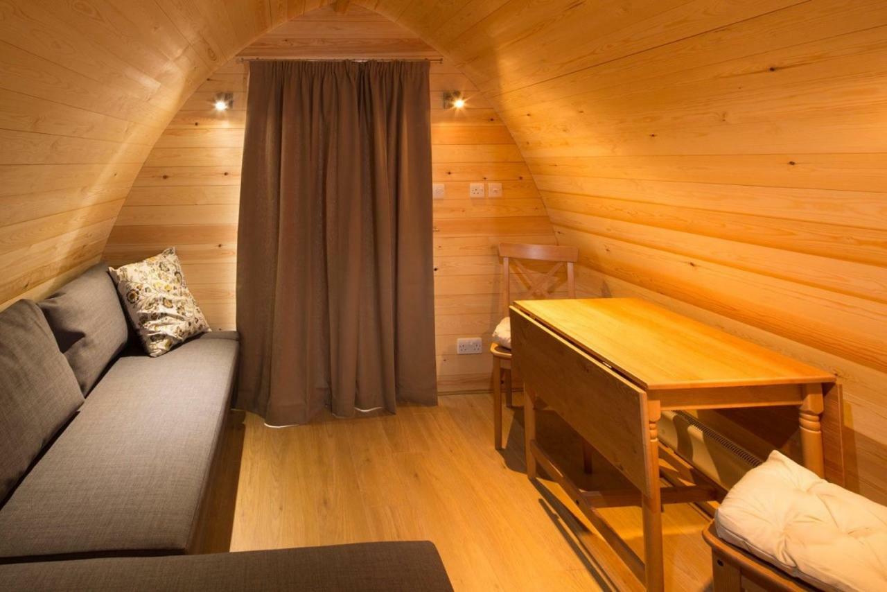 Buttercup Glamping Pod Hotel Cheltenham Luaran gambar