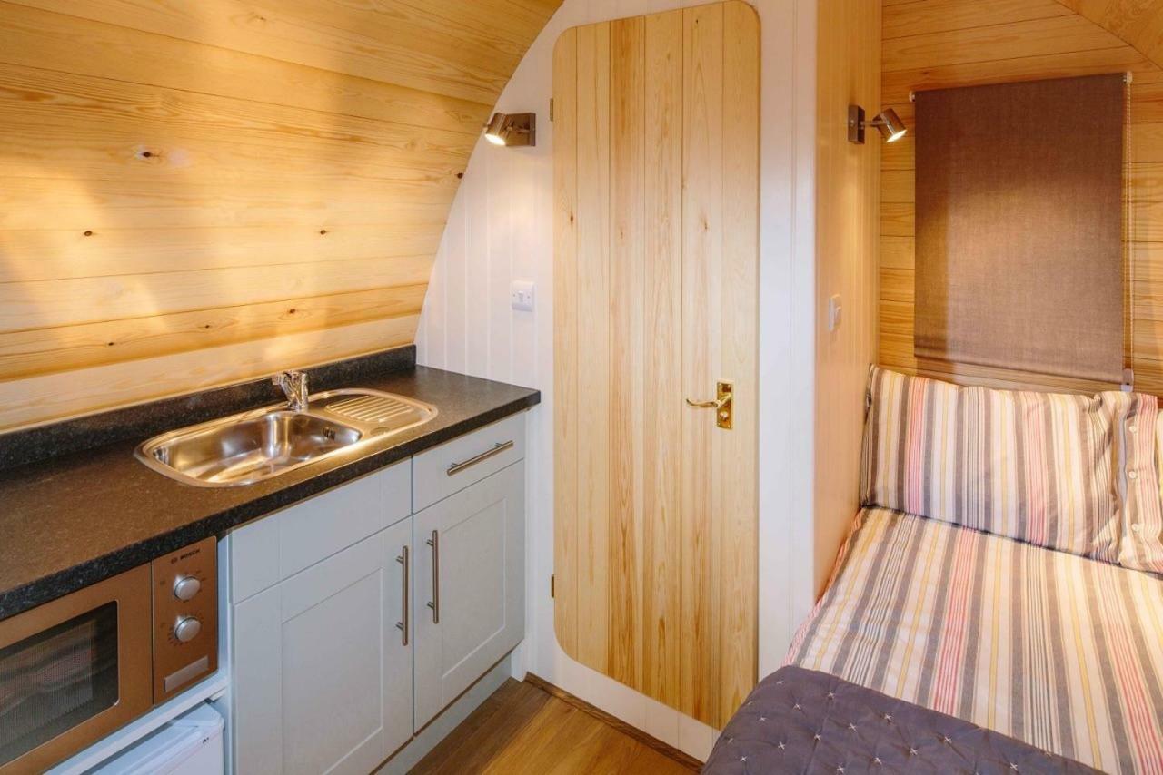 Buttercup Glamping Pod Hotel Cheltenham Luaran gambar