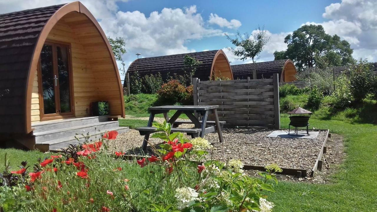 Buttercup Glamping Pod Hotel Cheltenham Luaran gambar